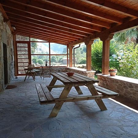 Amplia Y Comoda Casa De Piedra Con Porche Y Jardin San Roque de Ríomiera Екстериор снимка