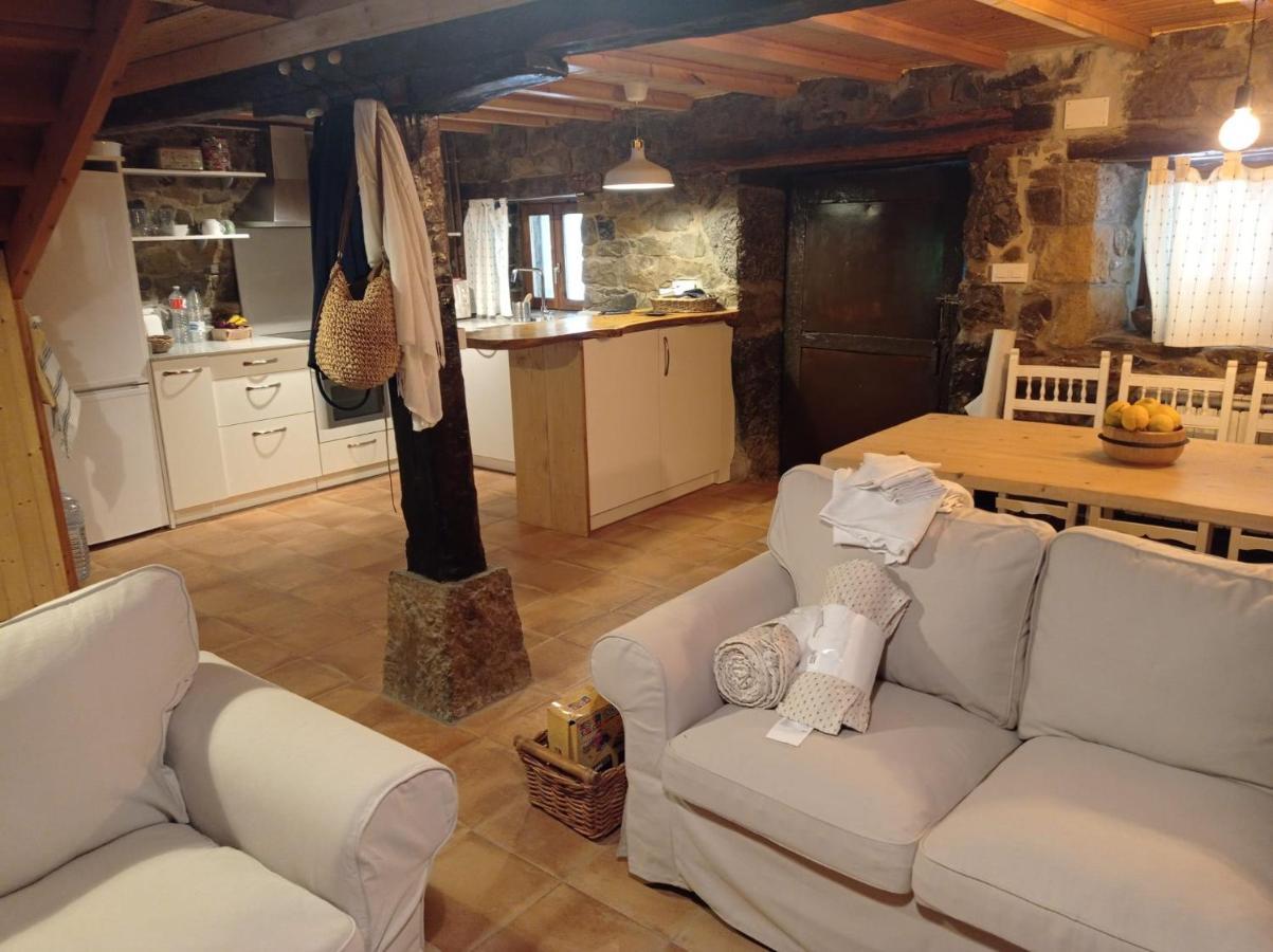 Amplia Y Comoda Casa De Piedra Con Porche Y Jardin San Roque de Ríomiera Екстериор снимка