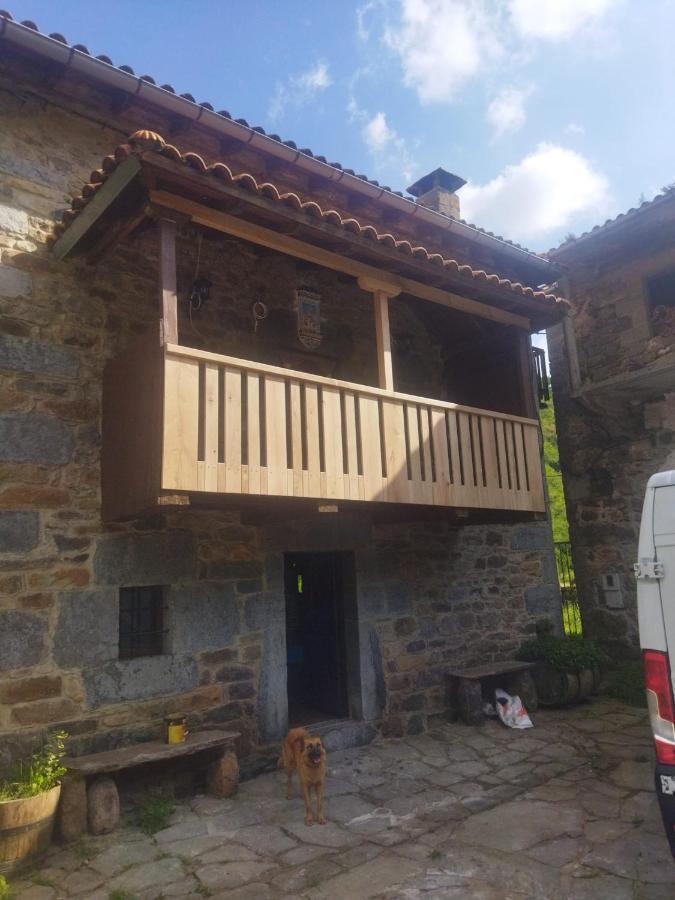 Amplia Y Comoda Casa De Piedra Con Porche Y Jardin San Roque de Ríomiera Екстериор снимка